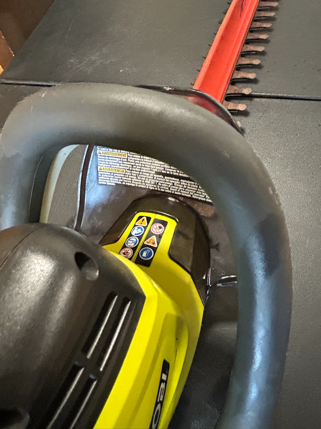 Ryobi RY44140 Electric Hedge Trimmer - photo 3