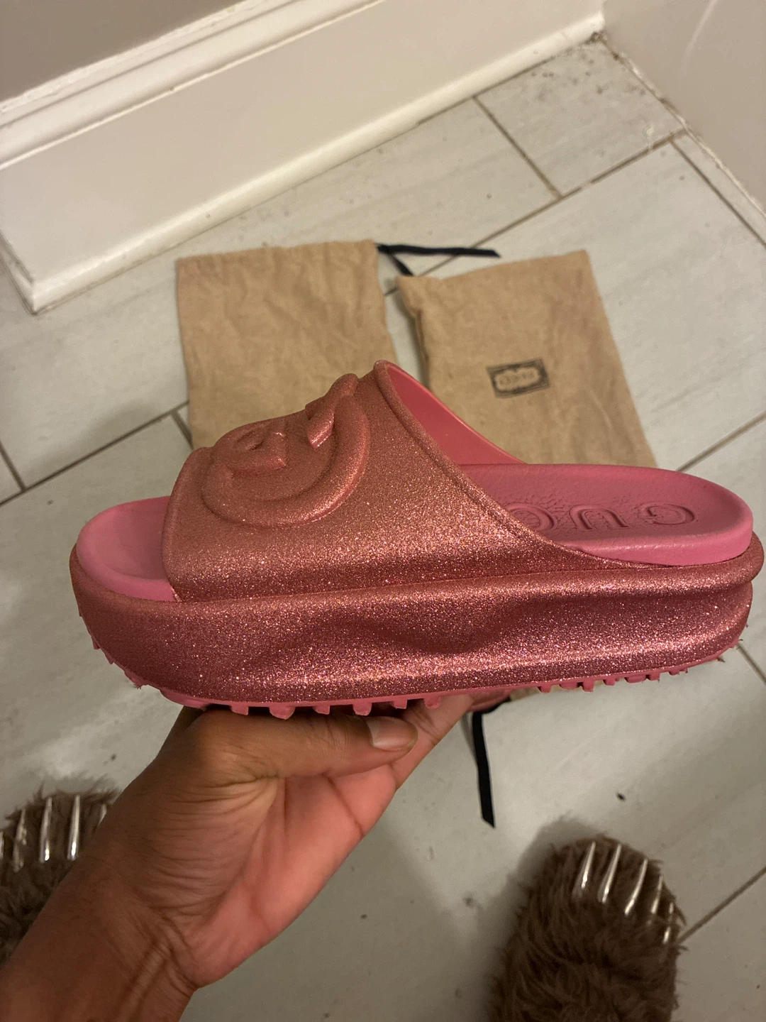 Gucci Pink Glitter Platform Slides - photo 3