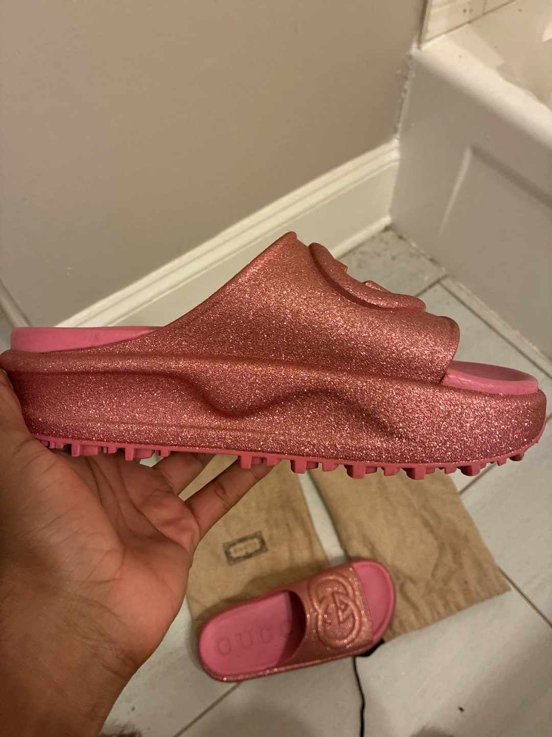 Gucci Pink Glitter Platform Slides - photo 4