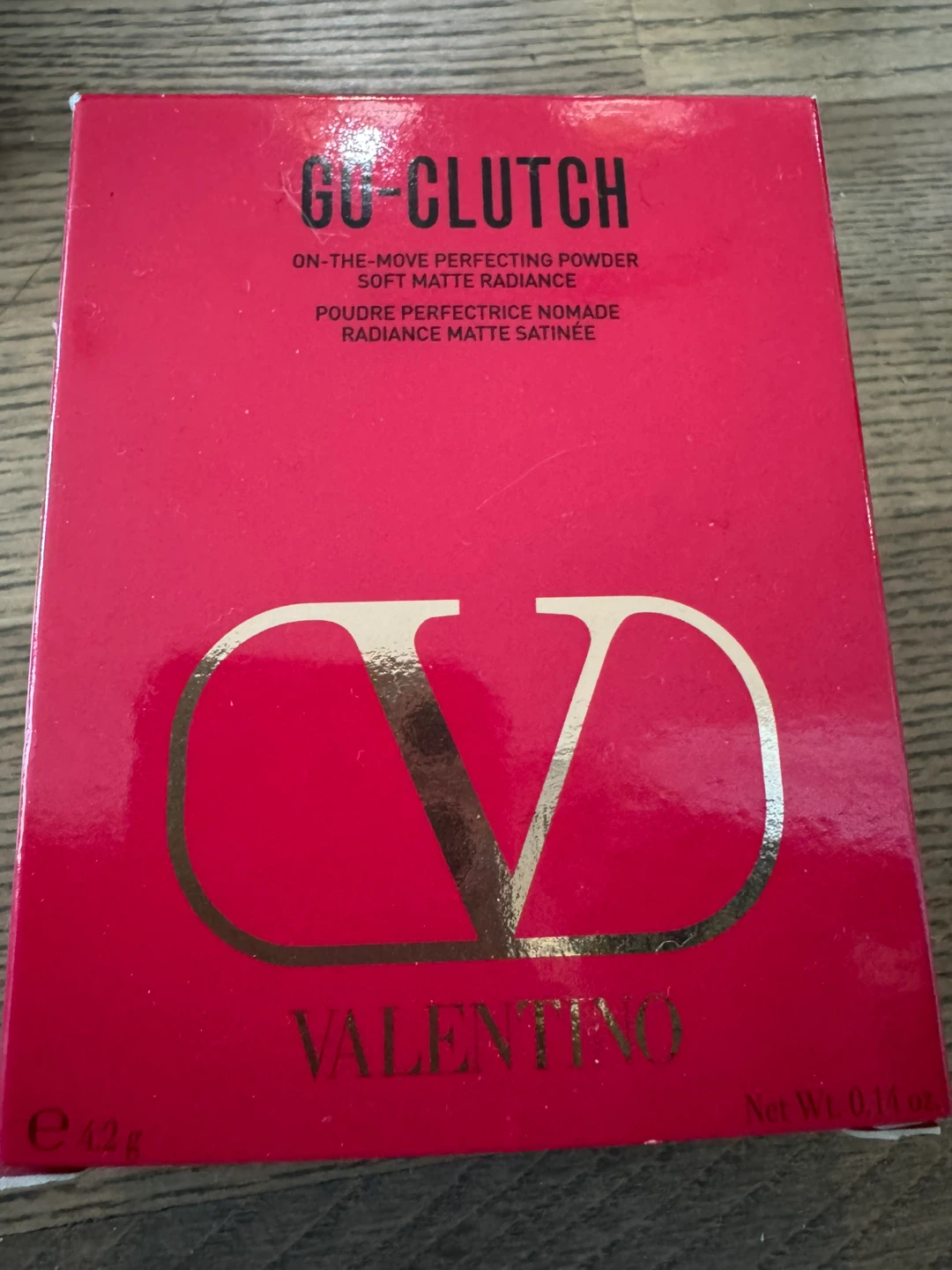 Valentino Go-Clutch On-the-Move Perfecting Powder