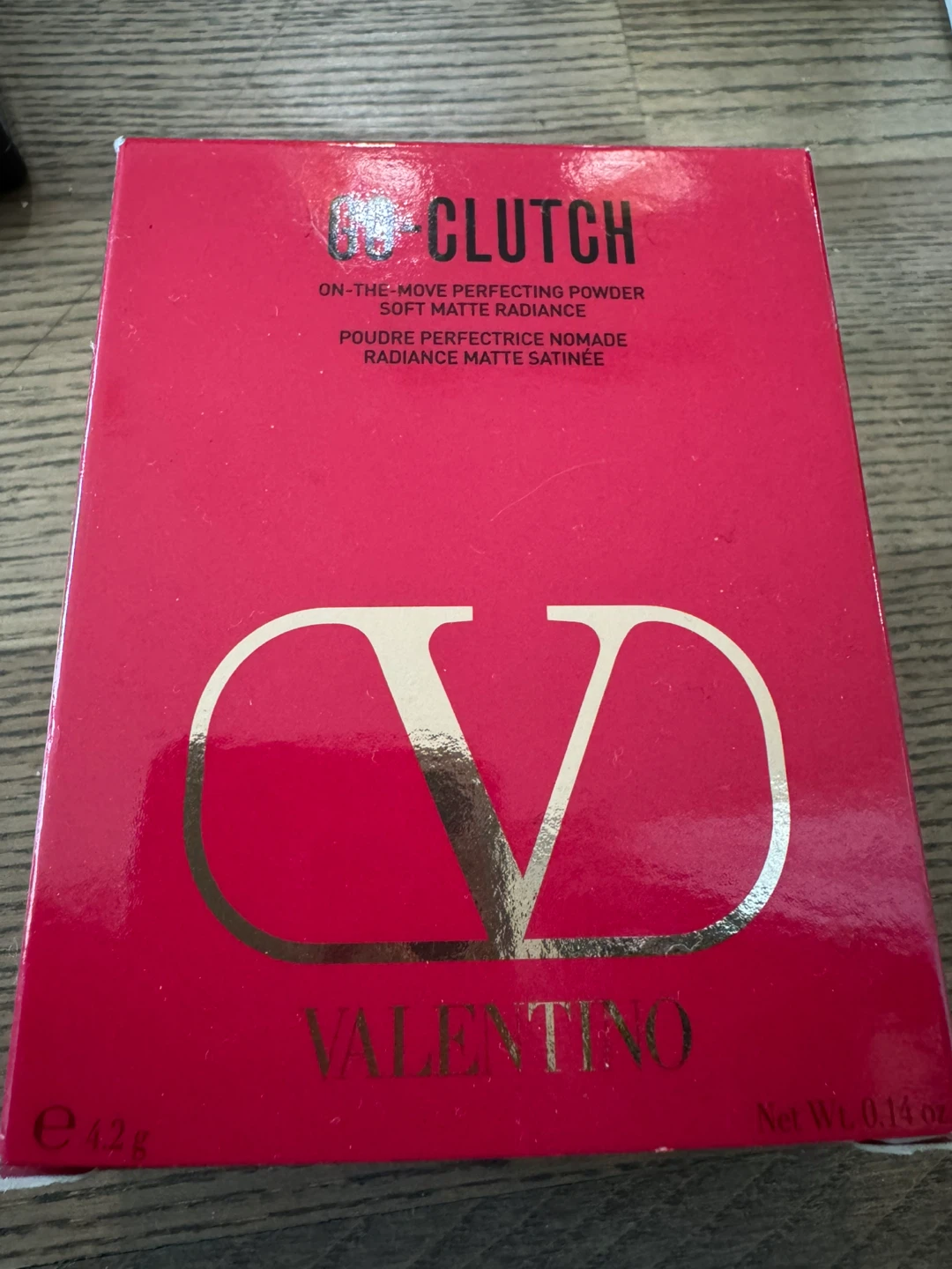 Valentino Go-Clutch On-the-Move Perfecting Powder - photo 3