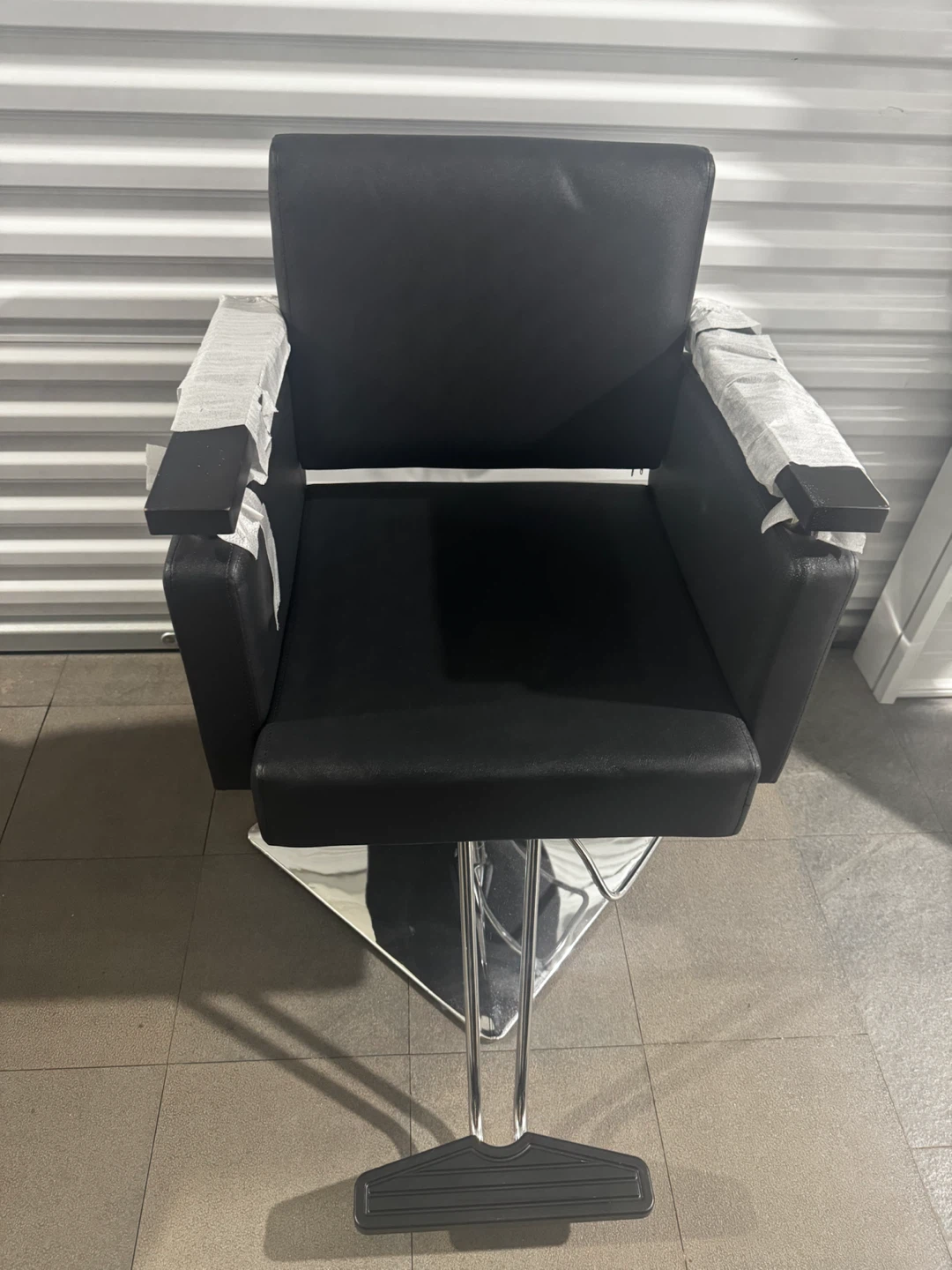 Black Salon Styling Chair - photo 2