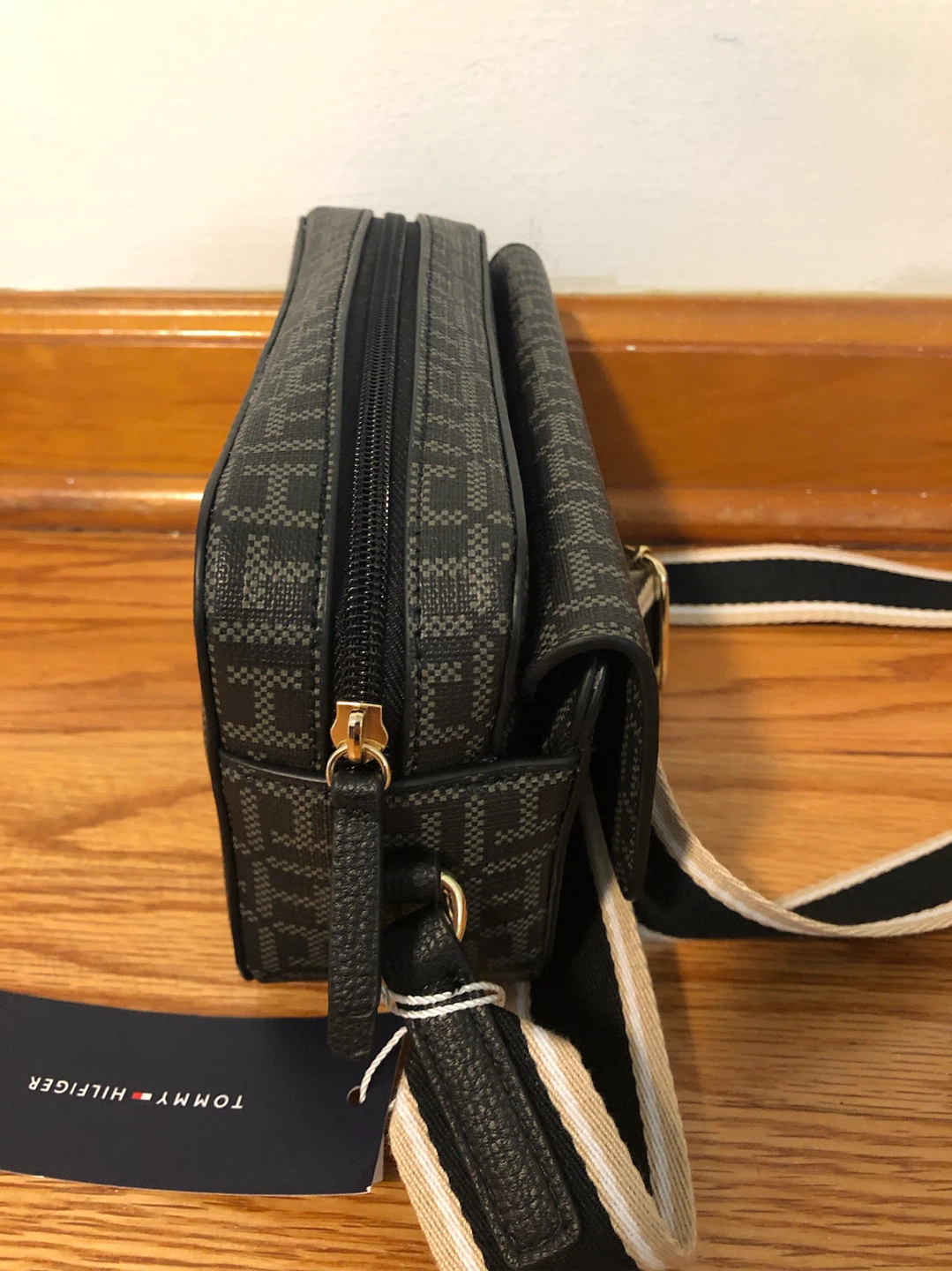 Tommy Hilfiger Monogram Crossbody Bag - photo 3