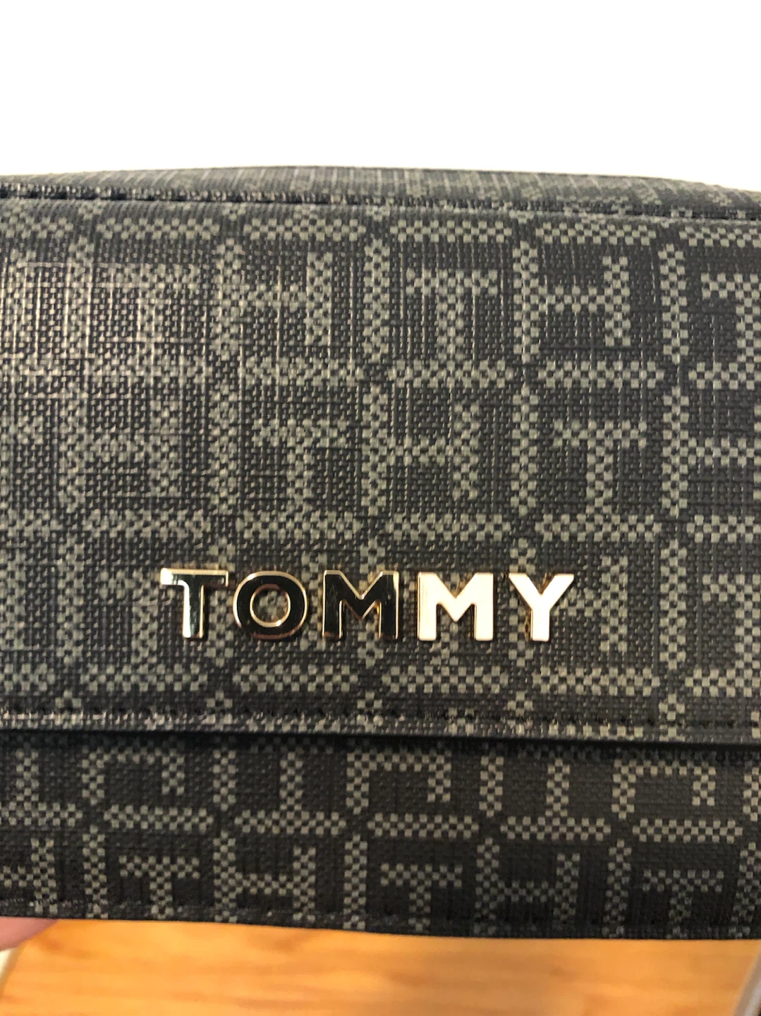 Tommy Hilfiger Monogram Crossbody Bag - photo 4