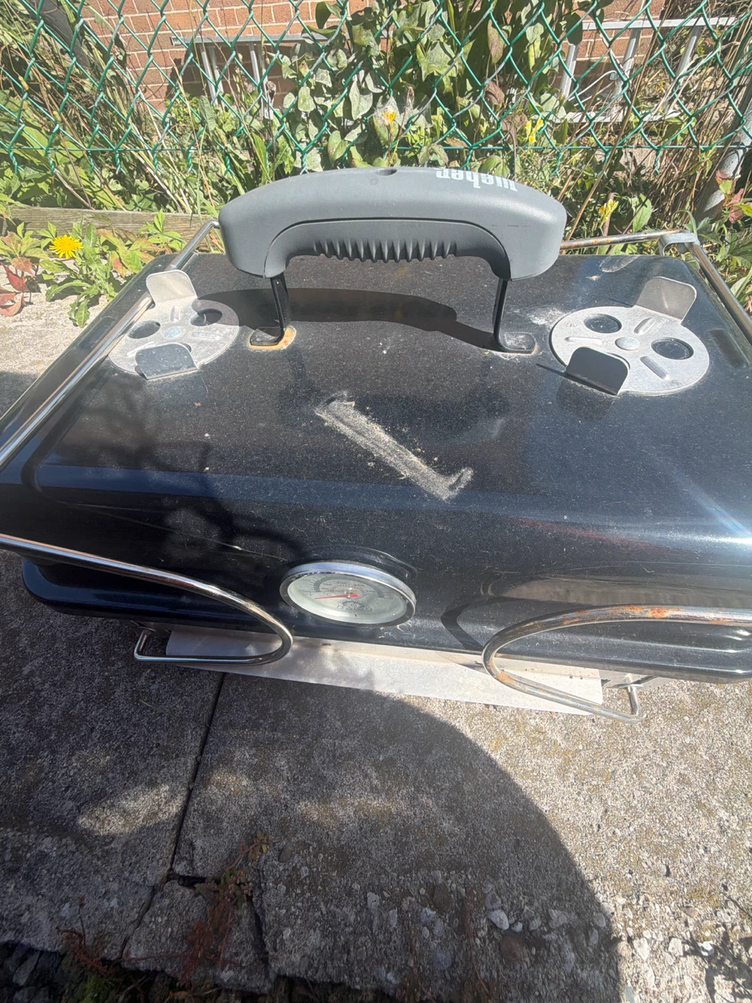 Weber Go-Anywhere Charcoal Grill