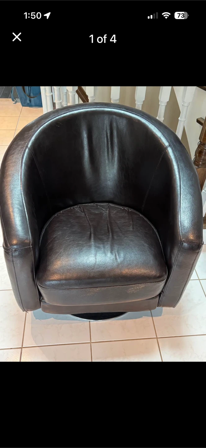 Club style chair