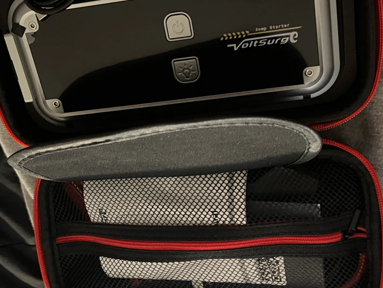 VoltSurge D05 Jump Starter - photo 3