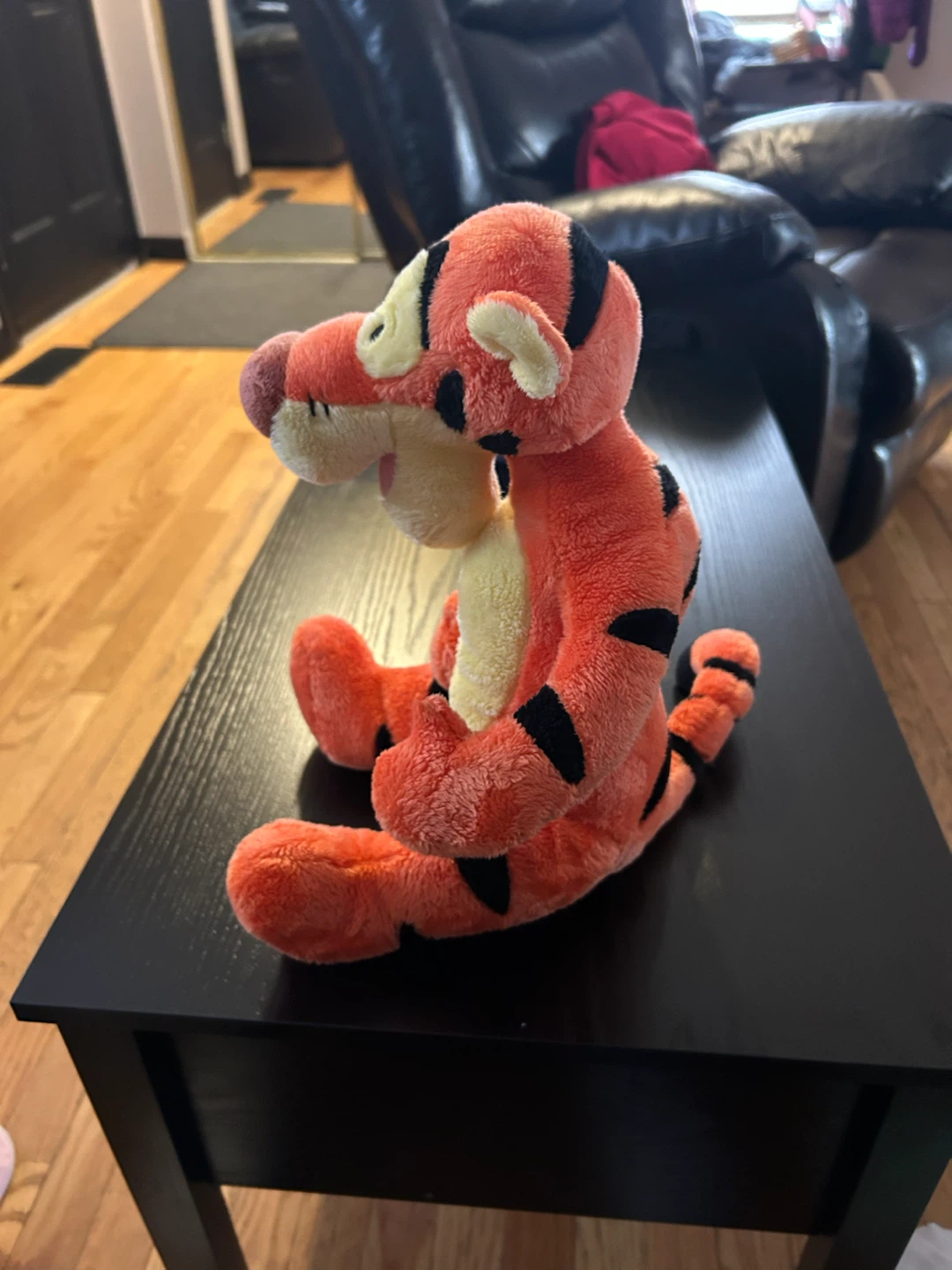 Disney Store Tigger Plush - photo 2