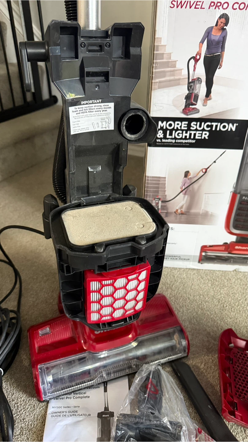 LIKE NEW Shark Navigator Lift-Away Pro Vacuum - photo 4