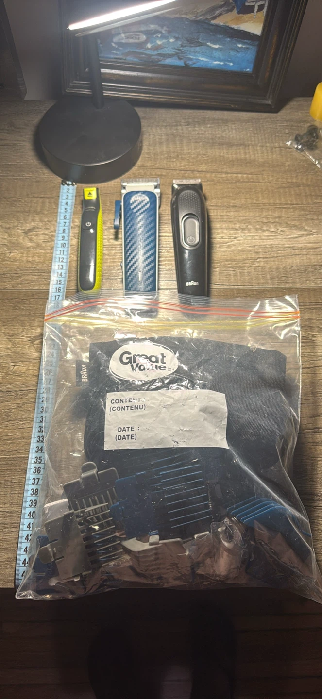 Braun and Philips OneBlade hair trimmers with attachments - photo 2