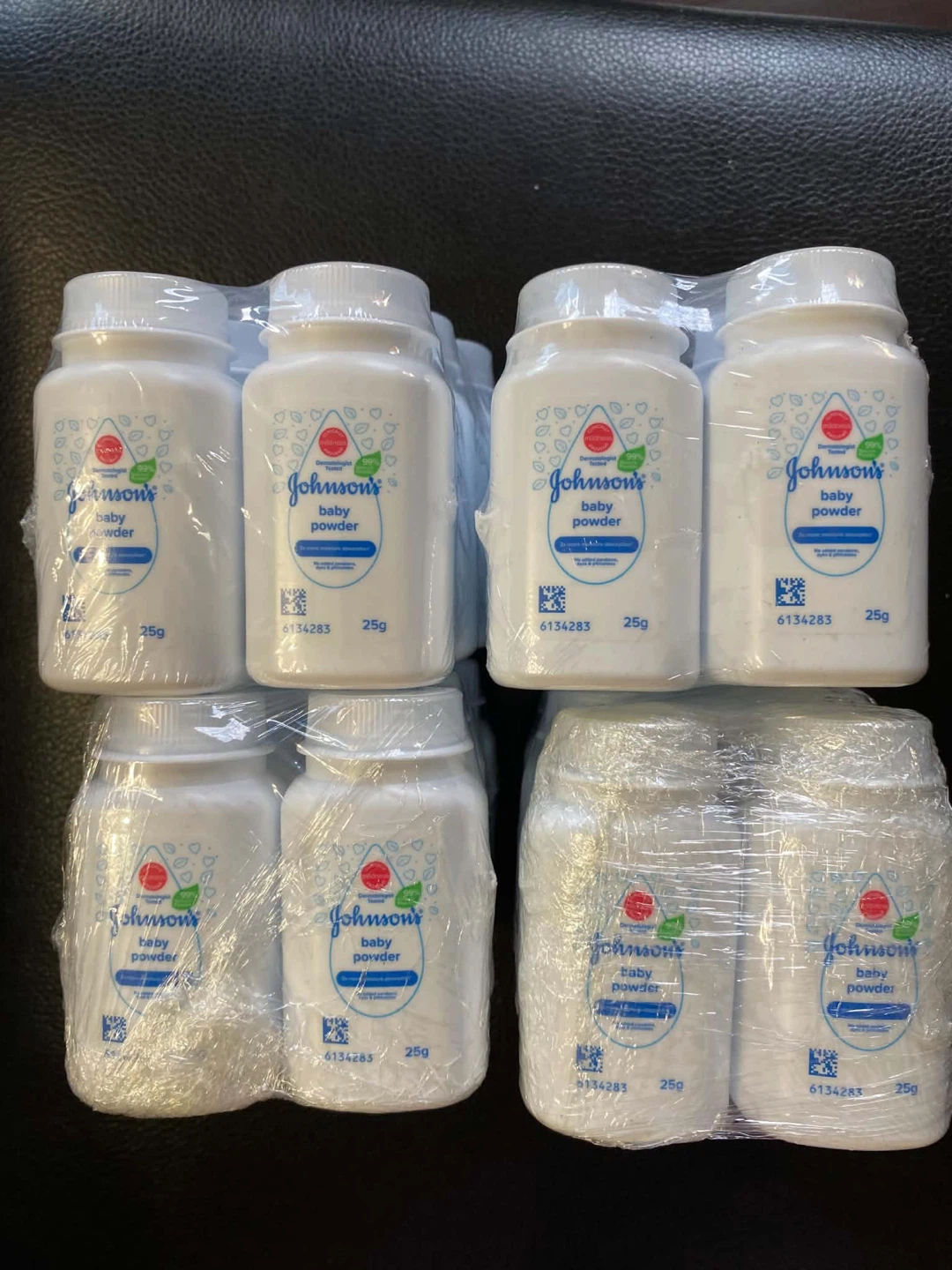 Johnson's Baby Powder 25g Bottles (Pack of 16) - photo 3