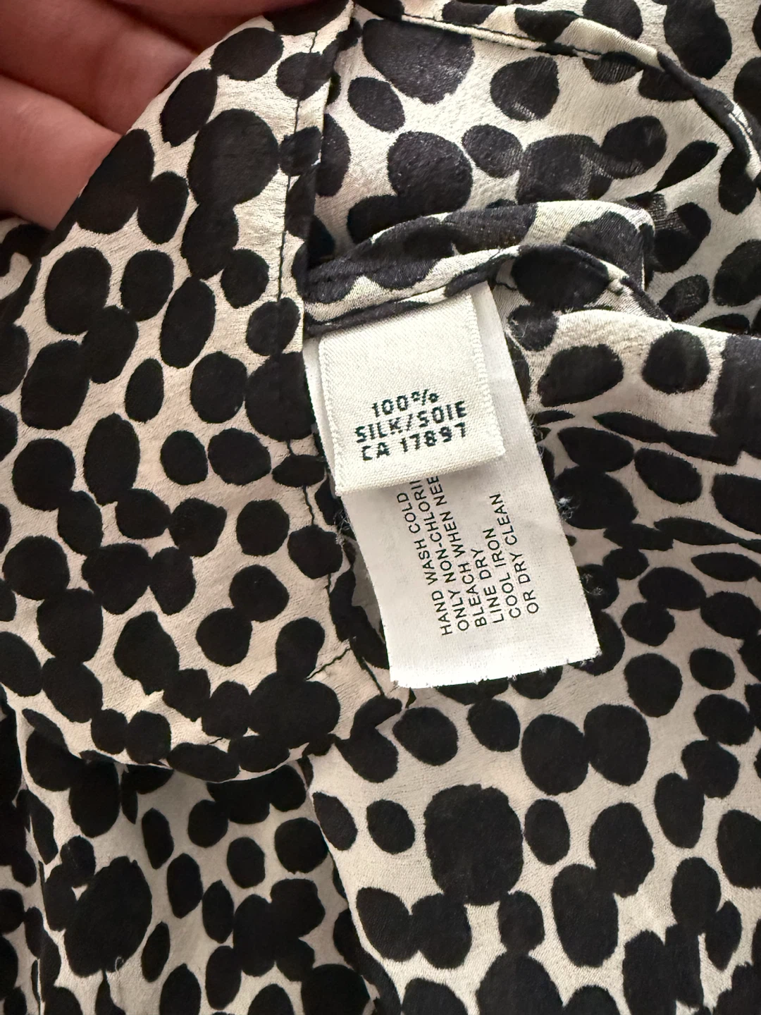 Banana Republic Polka Dot Silk Blouse - photo 4