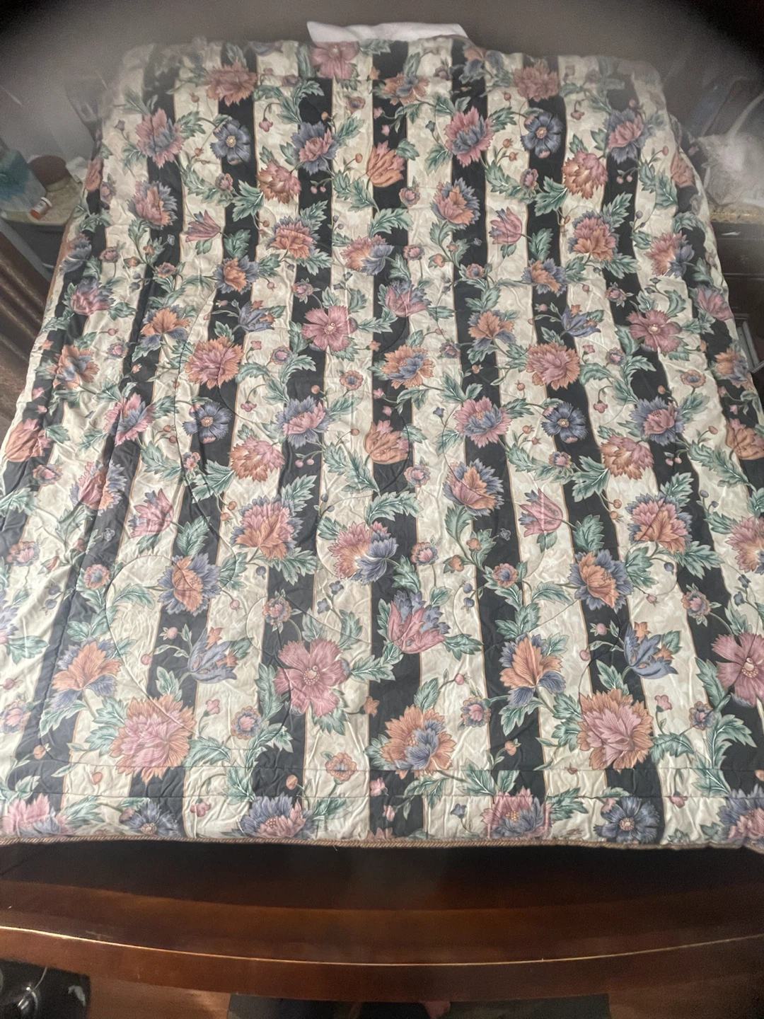 Floral pattern bed quilt - photo 2