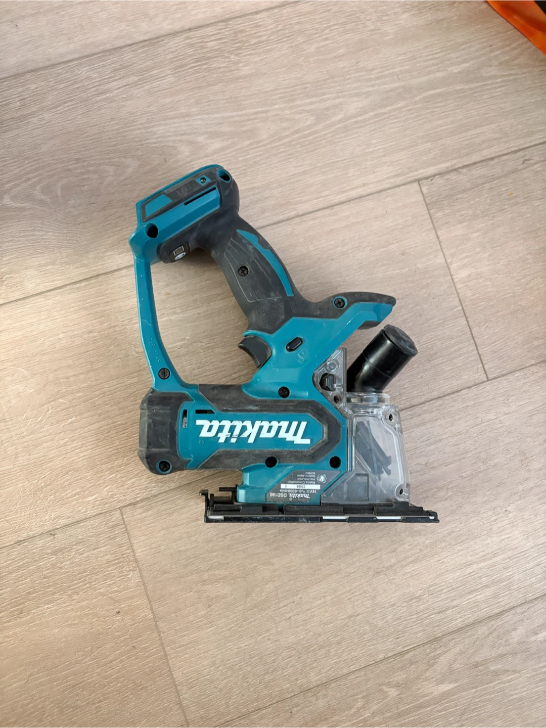 Makita DSD180 18V Cordless Drywall Cutter - photo 2