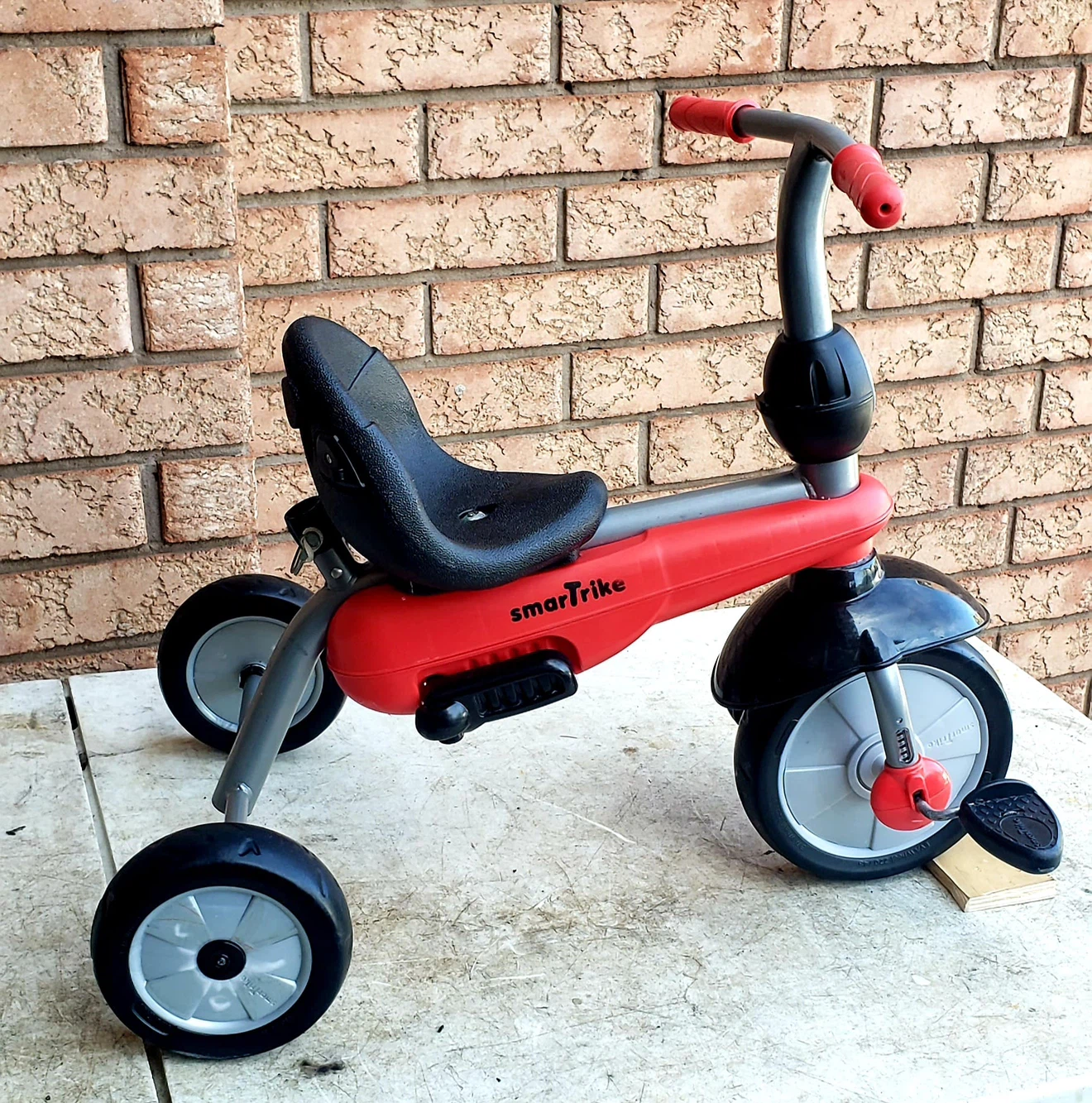 smarTrike toddler tricycle - photo 2