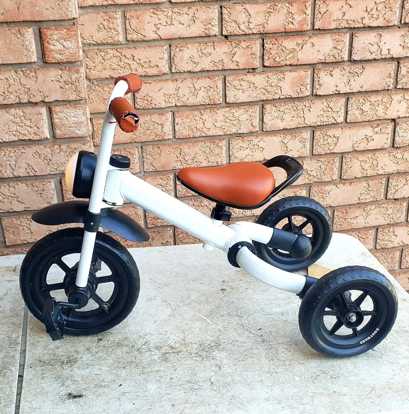 Outward Baby Tricycle White