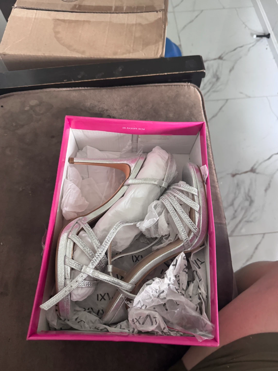 Taxi Silver Stiletto Heels Size 9.5 - photo 3