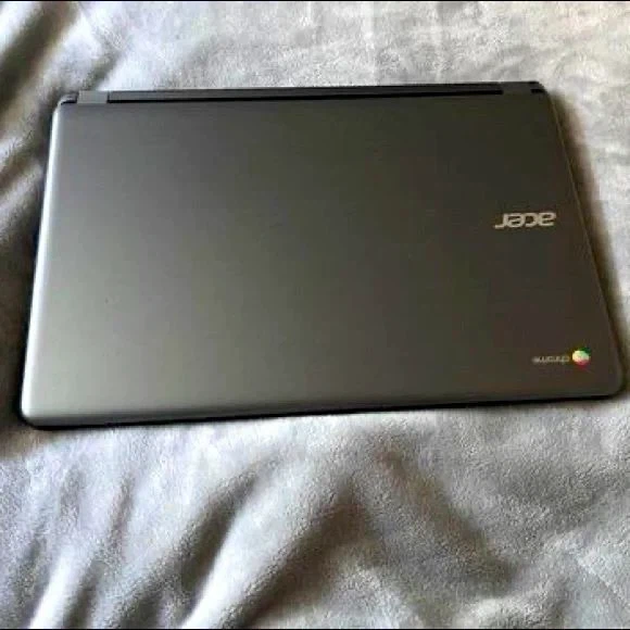 Acer Chromebook Laptop - photo 2