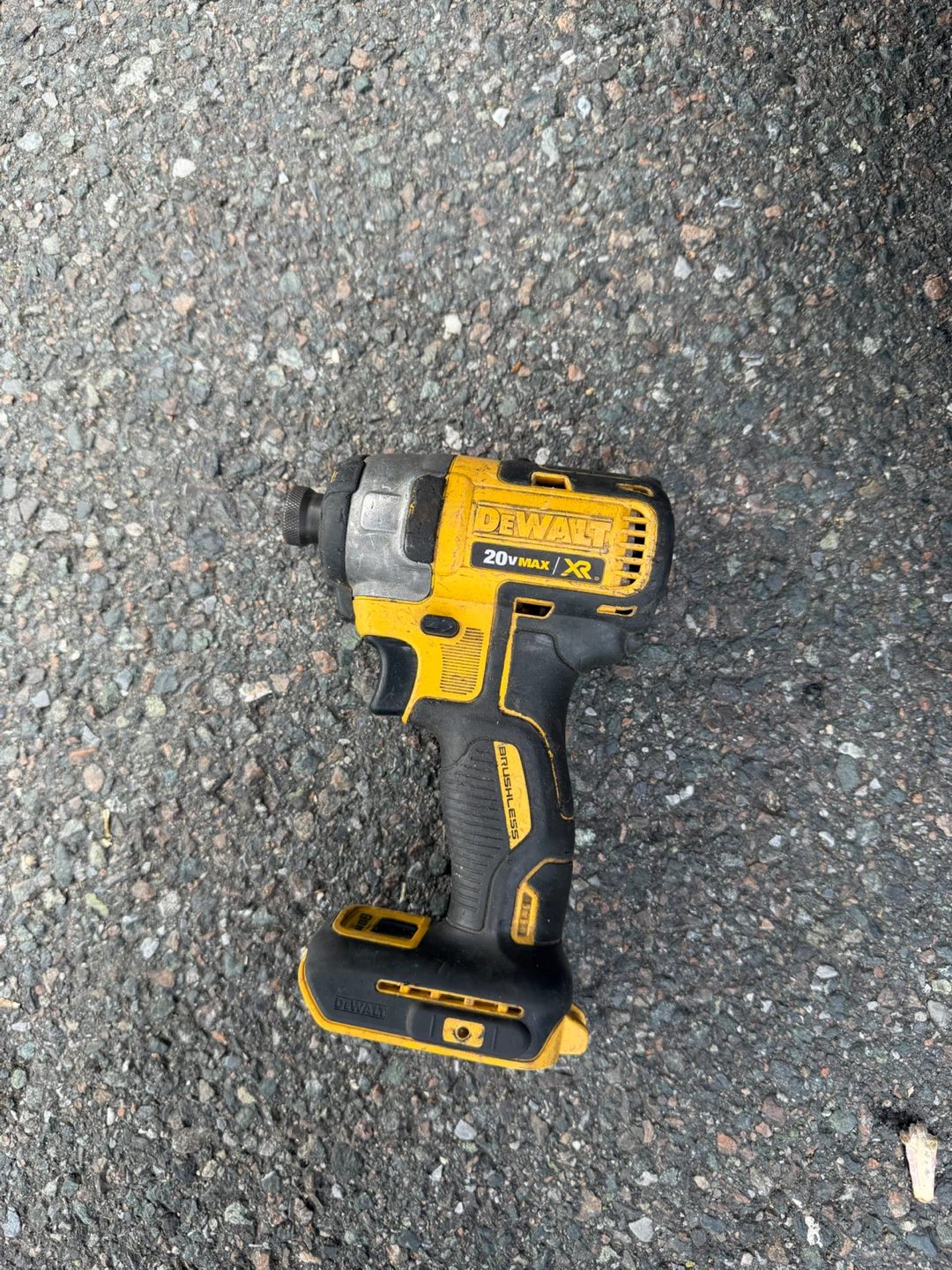 DeWalt DCF887 20V Max XR Brushless Impact Driver