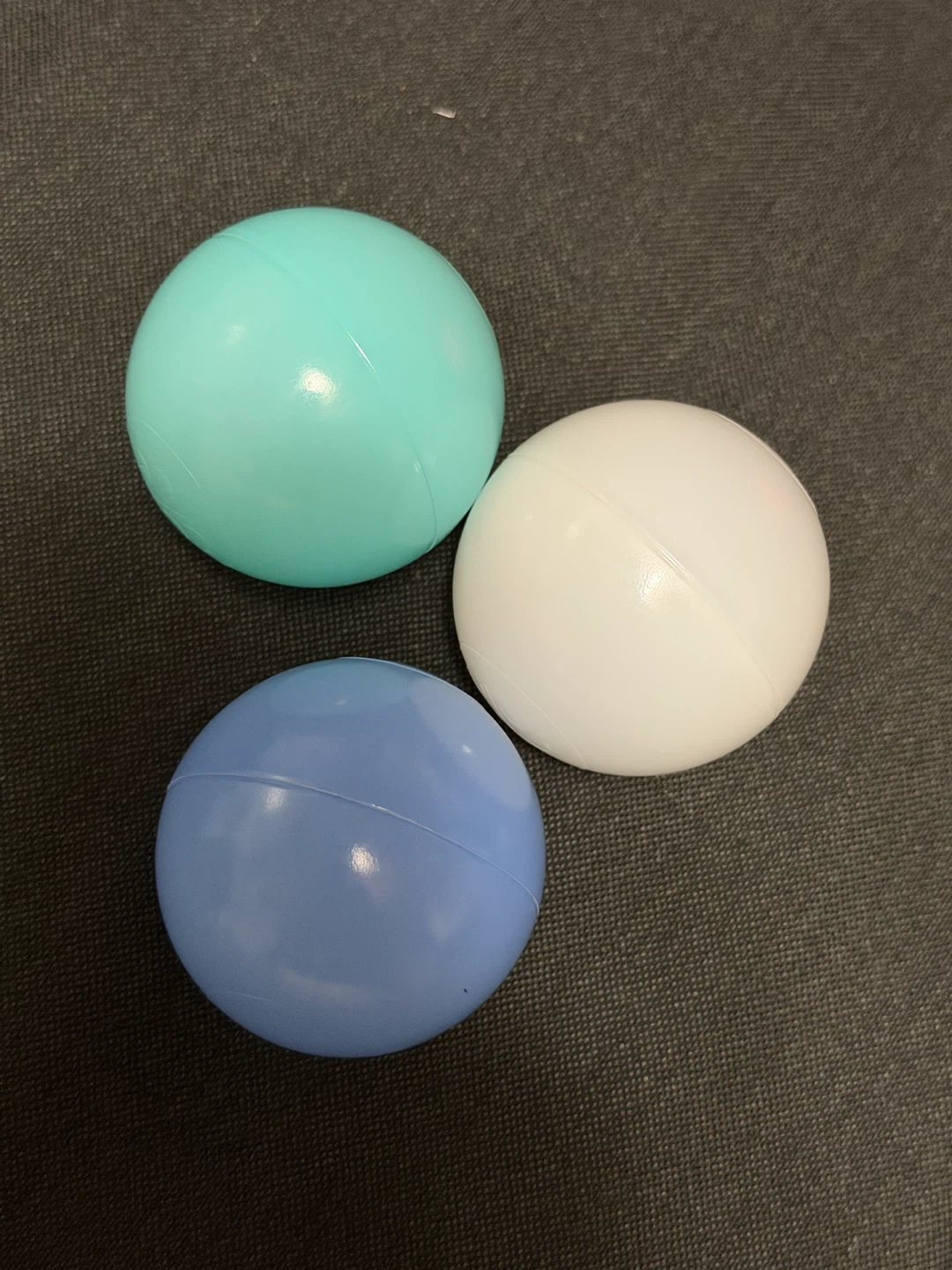 250pcs of Plastic Play Pit Balls - photo 2