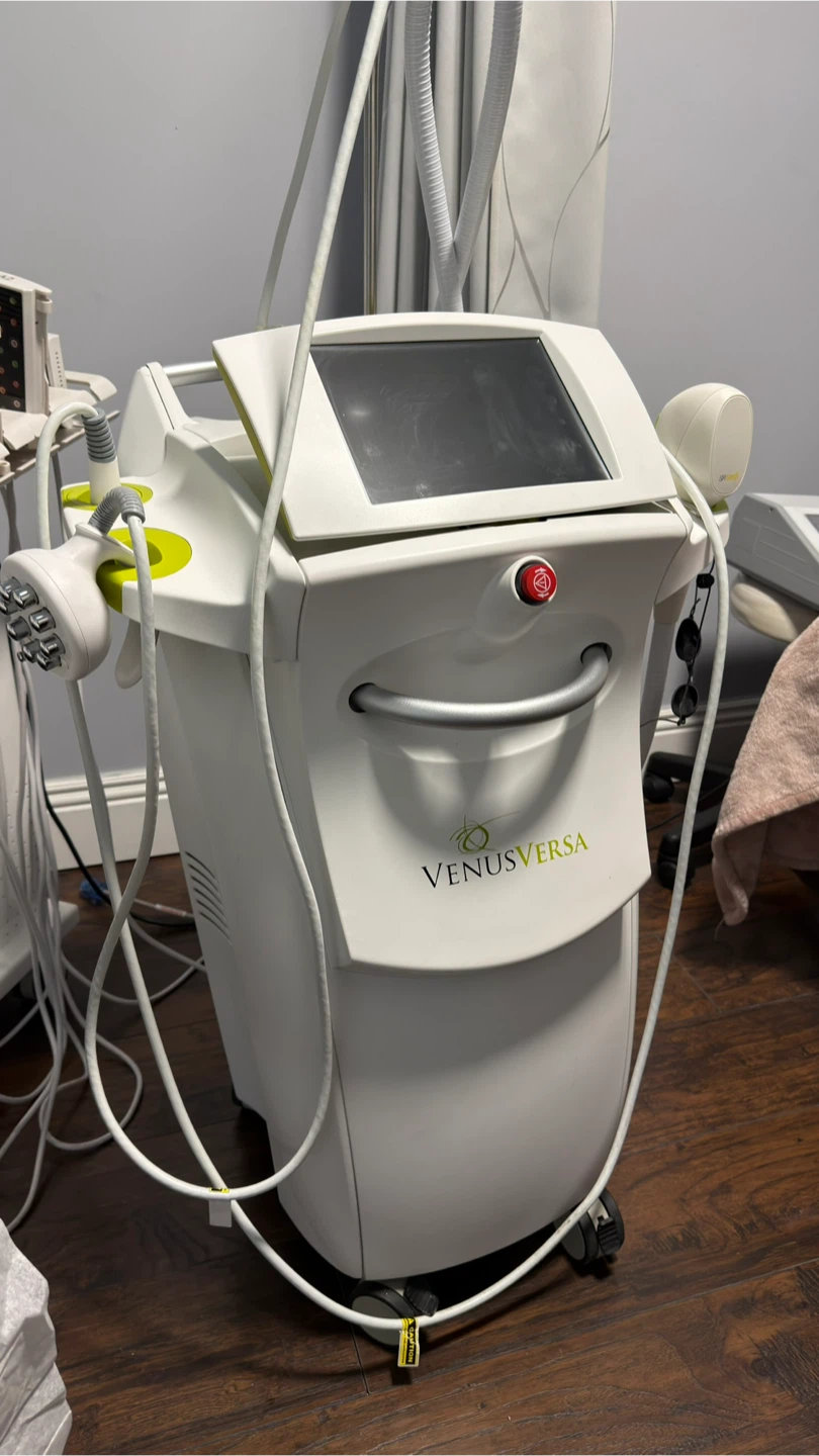 Venus Versa Multi-Treatment Aesthetic Device