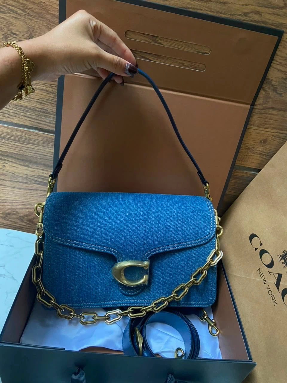 Chain Tabby Shoulder Bag