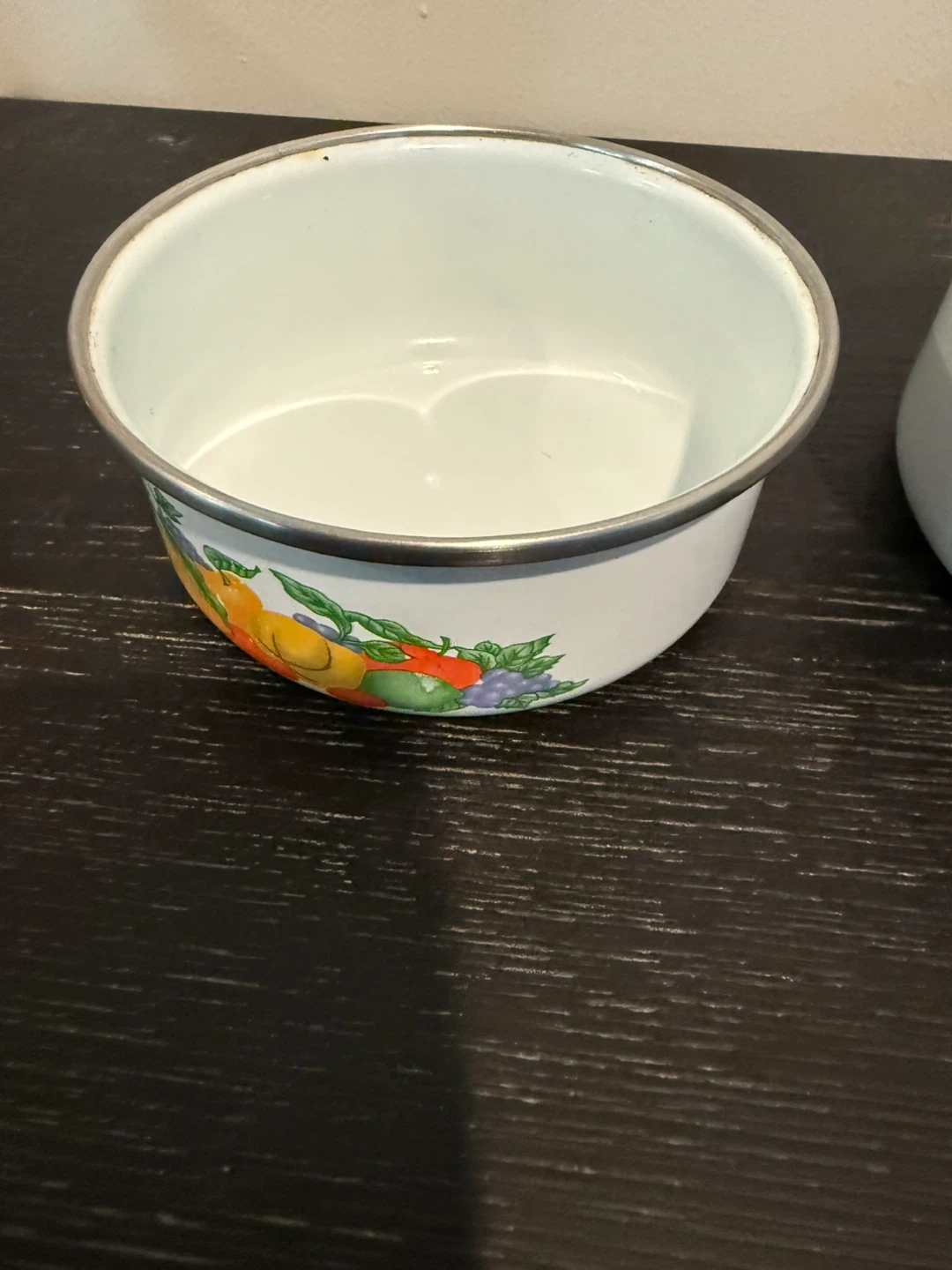 Set of 4 Vintage Enamel Fruit Print Mixing Bowls - photo 2