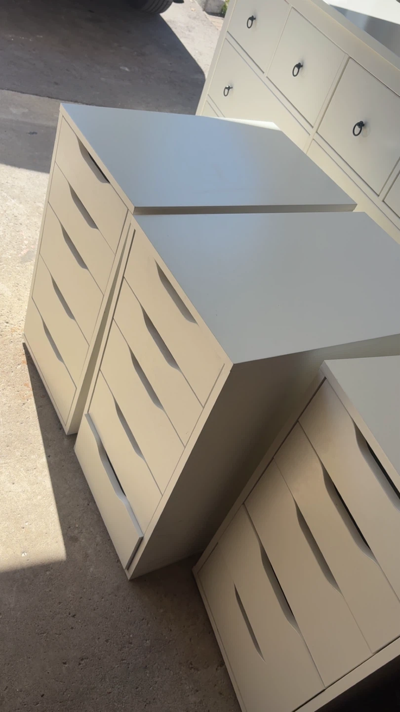 IKEA Alex drawer units x2 - photo 4