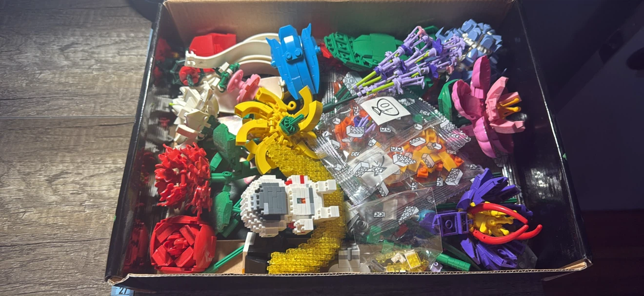 Flowers Building Toy Set off brand legos - photo 2