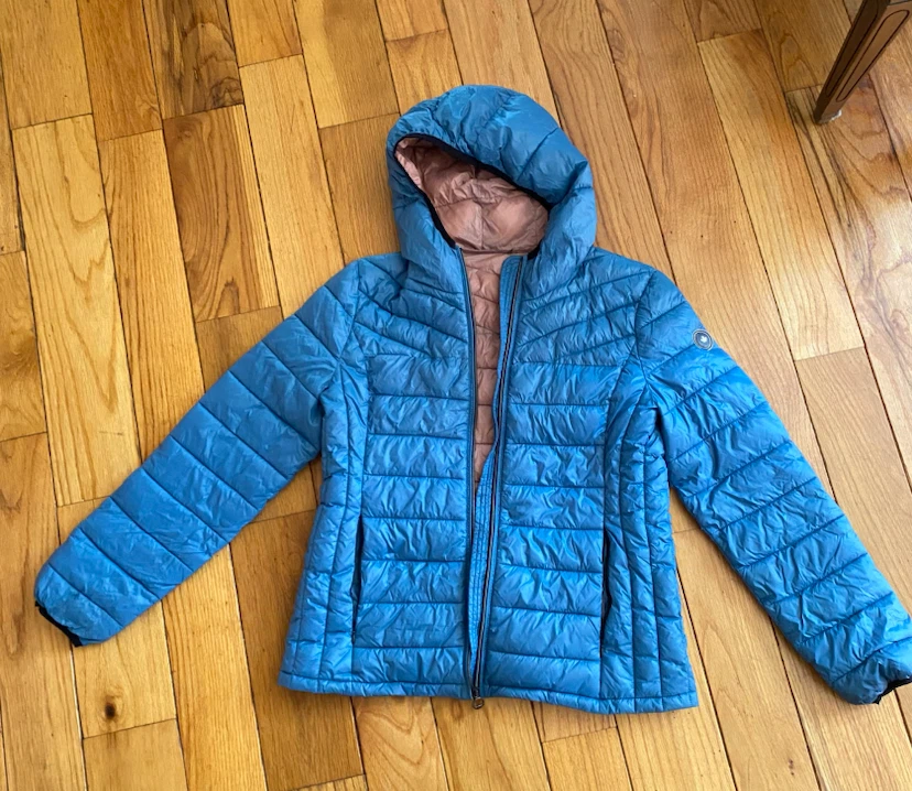 Noize Women's Blue Puffer Winter Coat-Jacket. Size M-L.