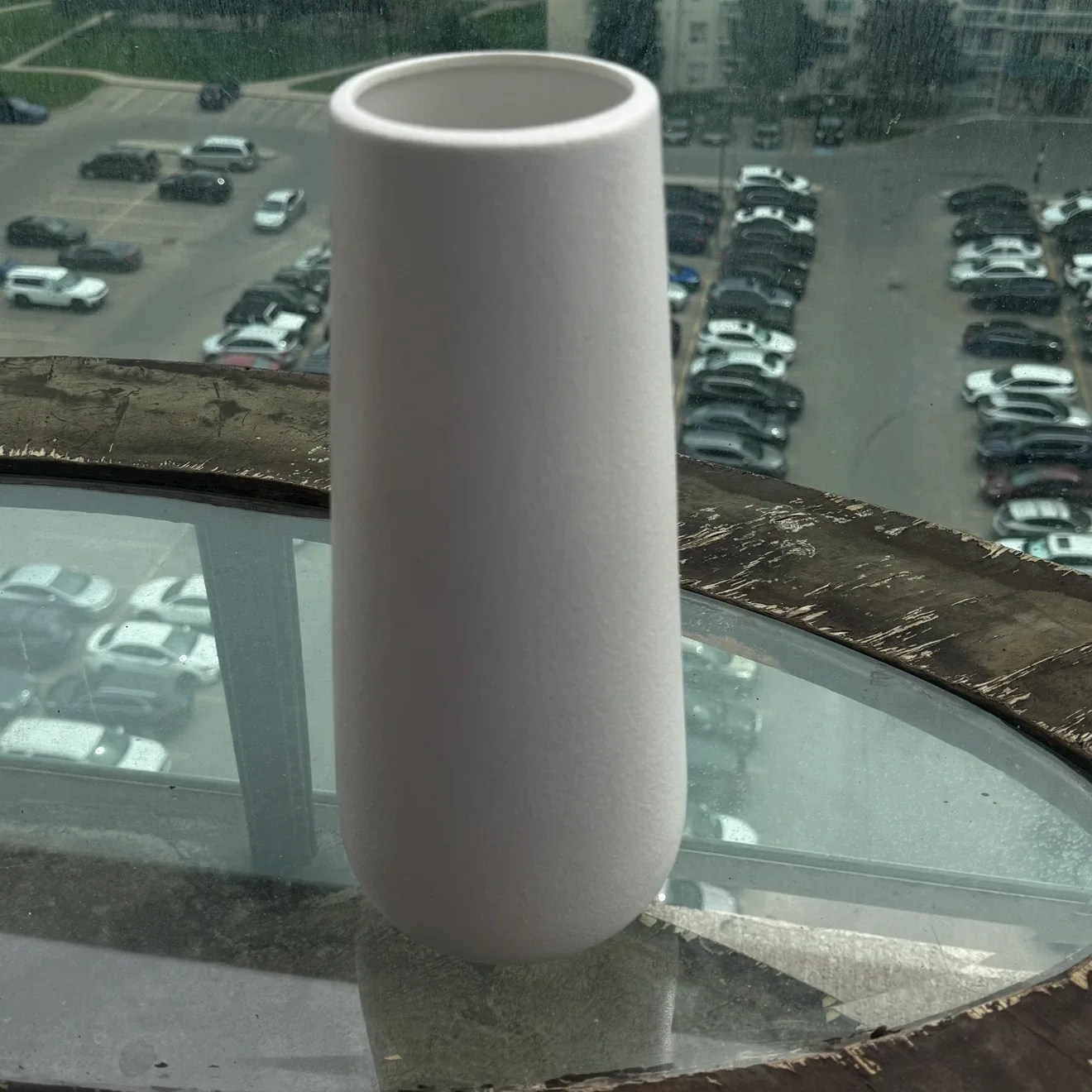 Minimalist white textured vase - photo 4