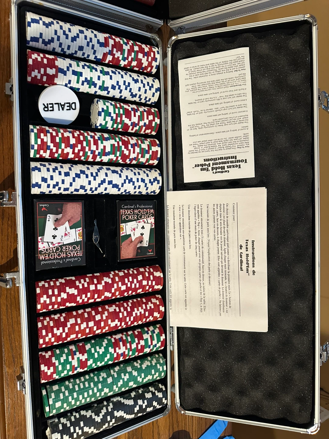 Cardinal Professional Texas Hold'em Poker Set