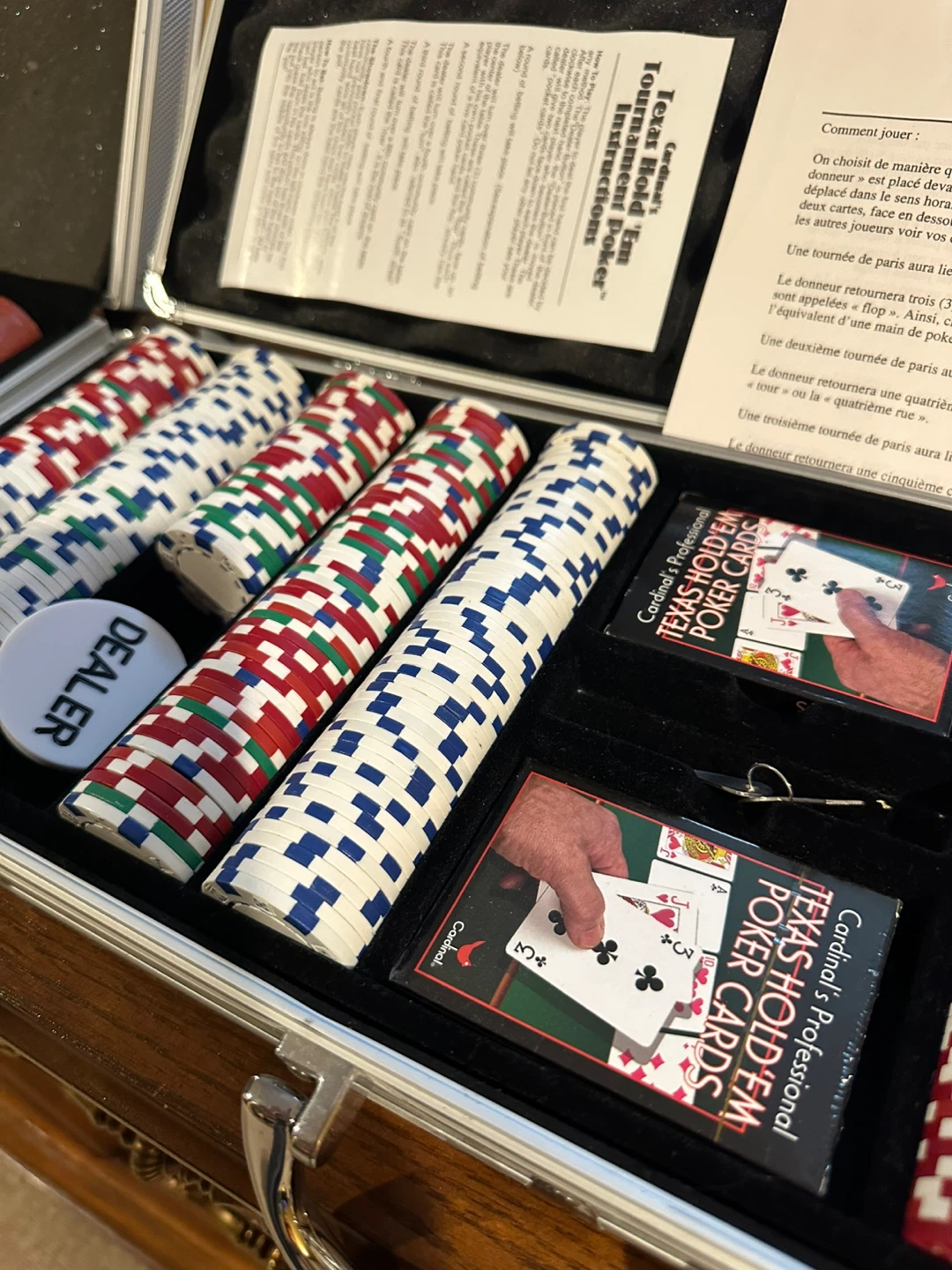 Cardinal Professional Texas Hold'em Poker Set - photo 4