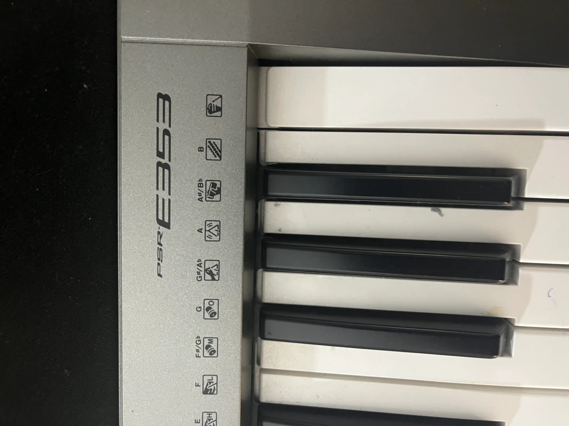 Yamaha PSR-E353 61-Key Portable Keyboard with Stand - photo 4