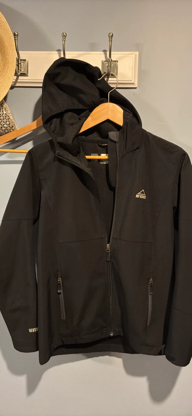 YOUTH McKinley Black Softshell Jacket