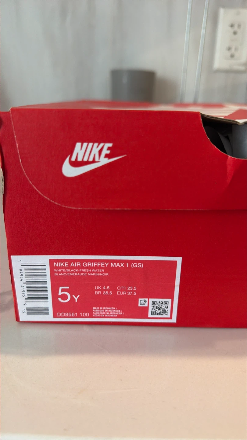 Nike Air Griffey Max 1 GS - Size 5Y - photo 2