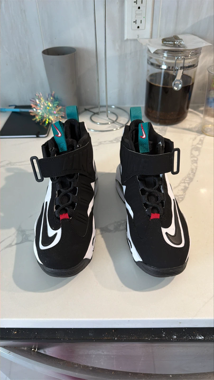 Nike Air Griffey Max 1 GS - Size 5Y - photo 3