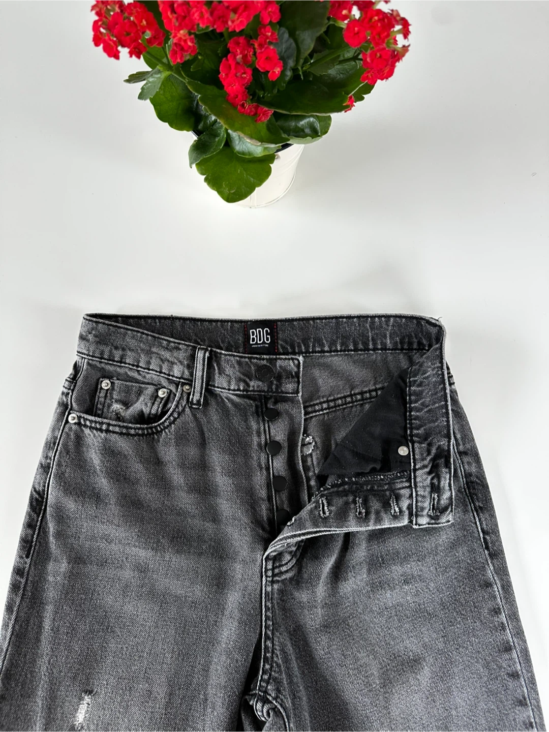 BDG Jeans - Size 26 - photo 4