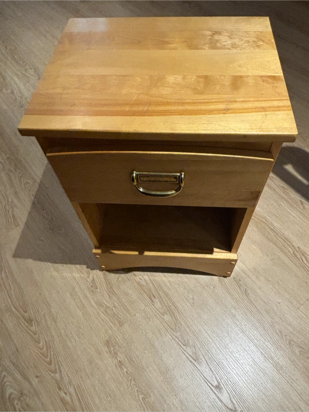 Solid wood nightstand - Like New