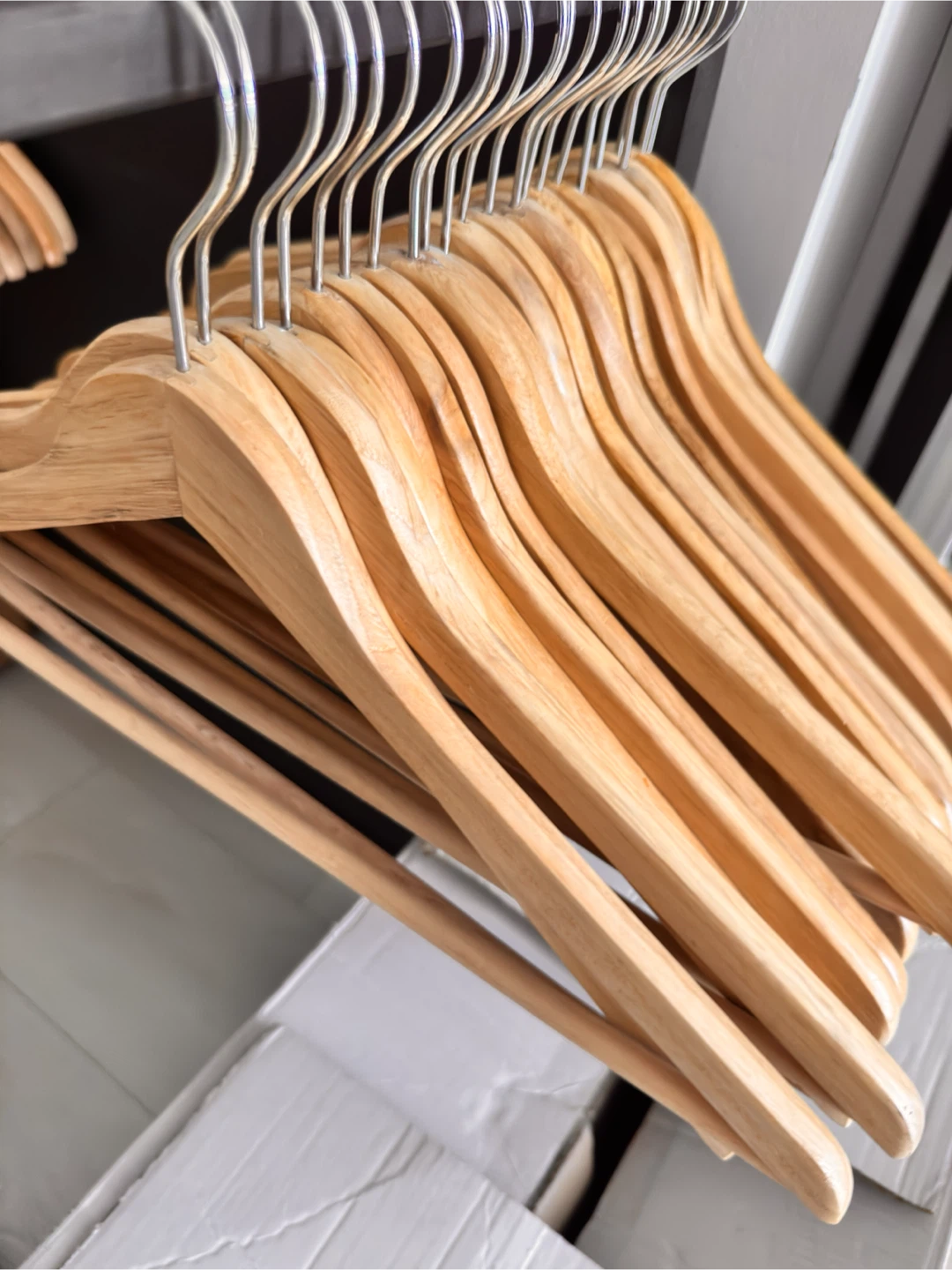 Wooden Clothes Hangers - Set of 60