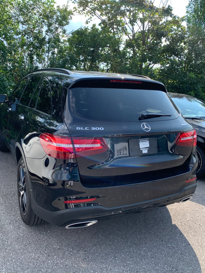 2019 Mercedes GLC 300 SUV (62,320 kms) - photo 4
