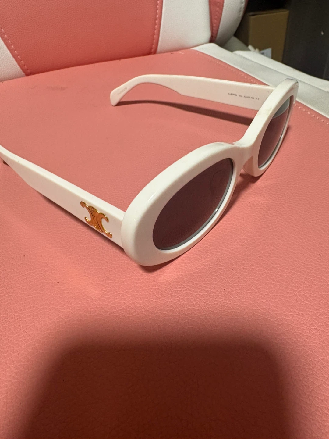 Brand new authentic Celine Triomphe Oval Sunglasses cream color - photo 2