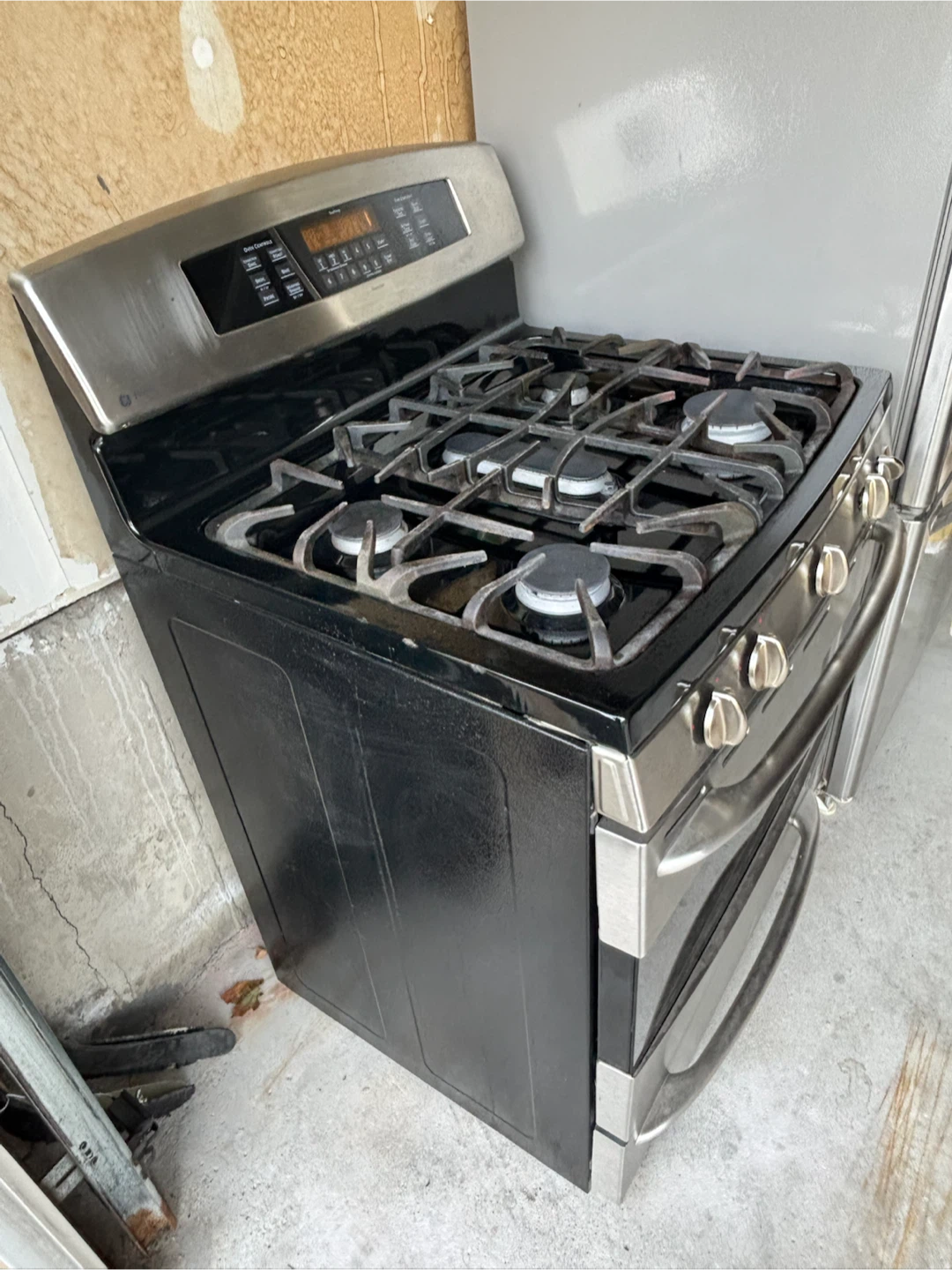 GE Profile Gas Range - photo 3