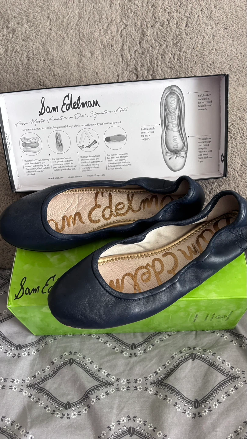 Sam Edelman Navy Leather Flats Size 8