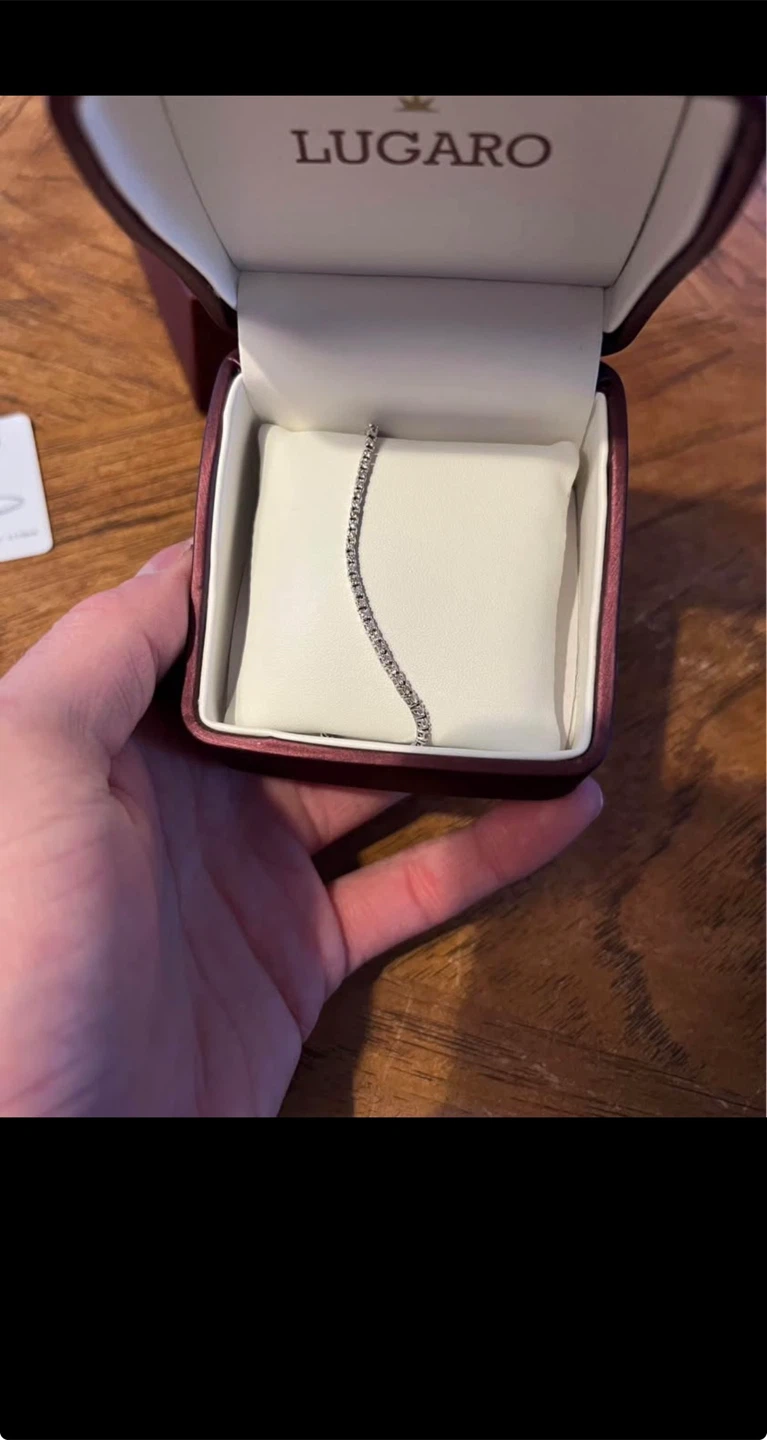 Lugaro 10k White Gold Diamond Tennis Bracelet