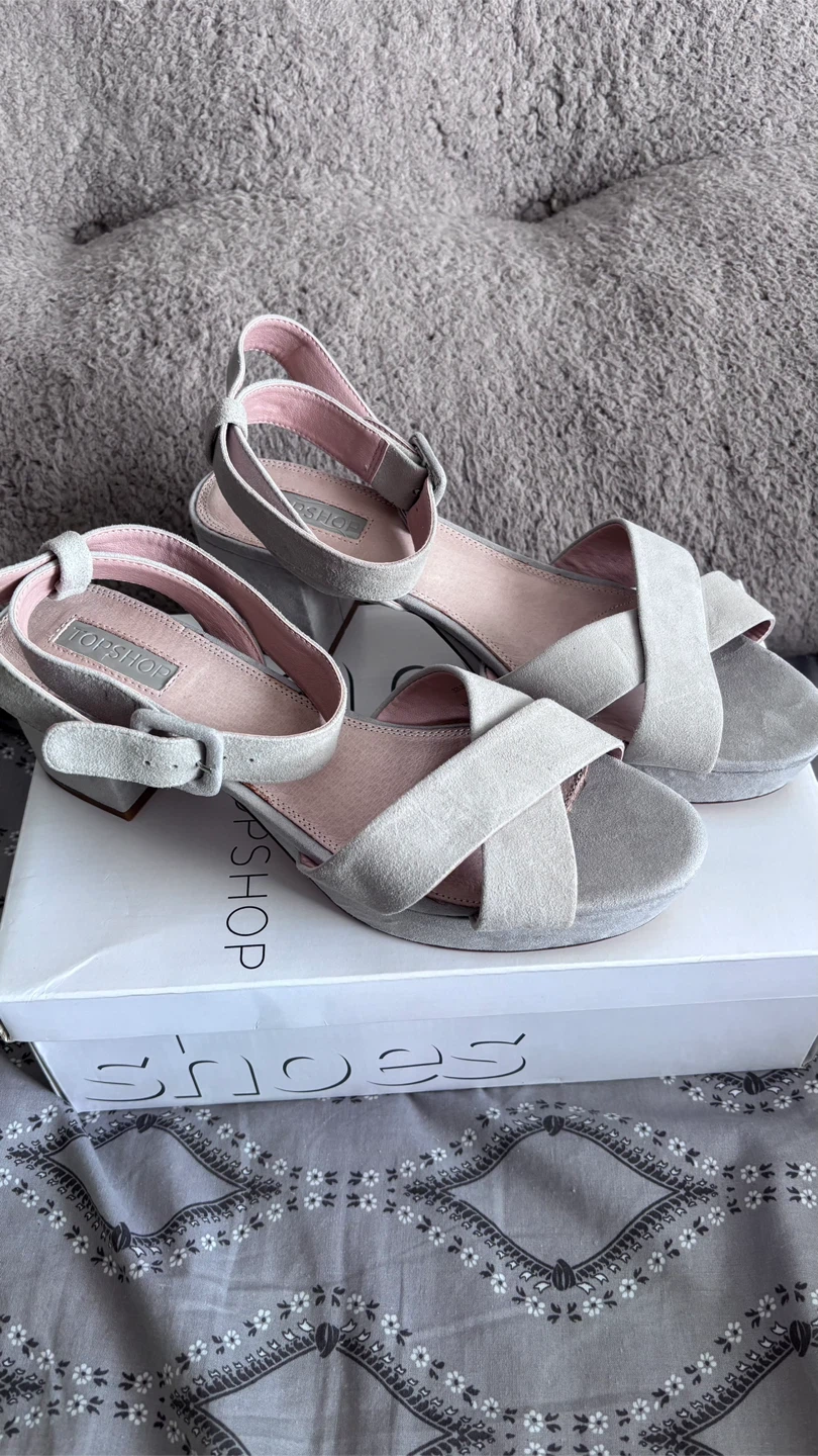 Topshop Lulu Grey Sandals - Size 9.5