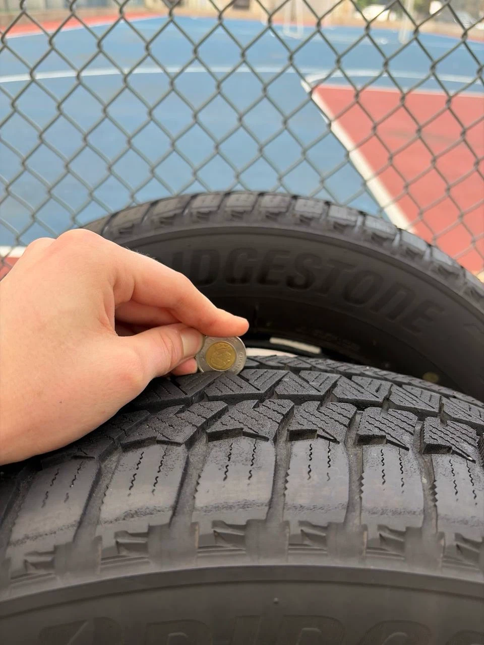 Pair of 215/65R16 BridgeStone Blizzak winter tires - photo 5