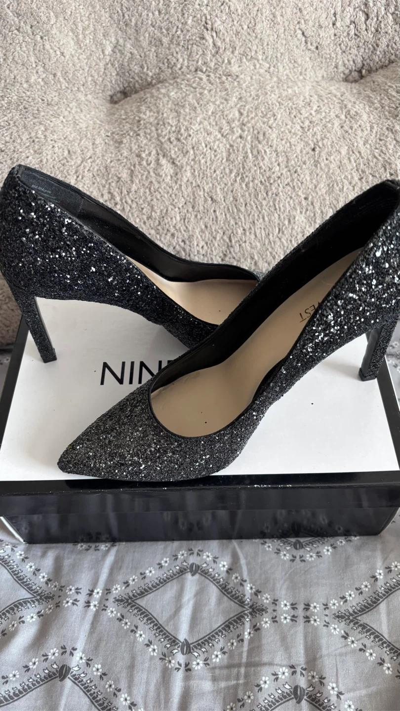 Nine West Tatiana glitter heels size 8M
