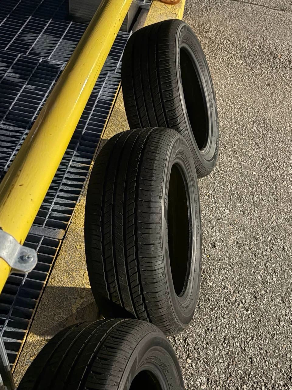 pair of 205/55R16 Hankook Kinergy GT tires - photo 2