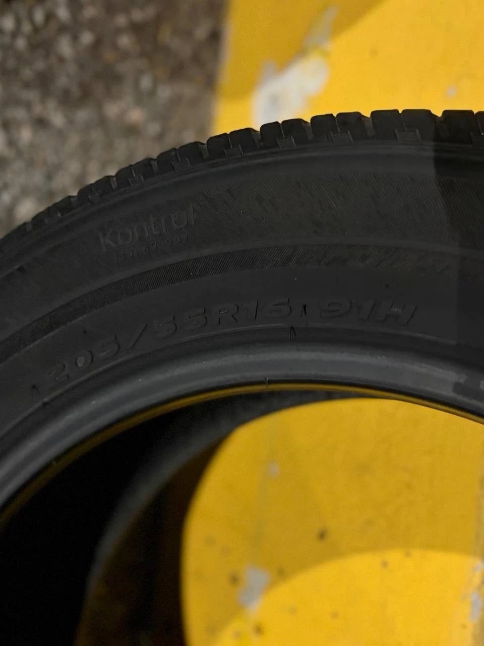 pair of 205/55R16 Hankook Kinergy GT tires - photo 3